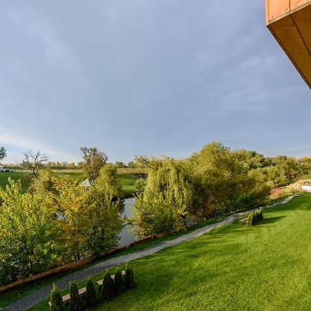 Il Lago - Azur - Cozy Luxurious Smart Home By The Lake Voluntari Buitenkant foto