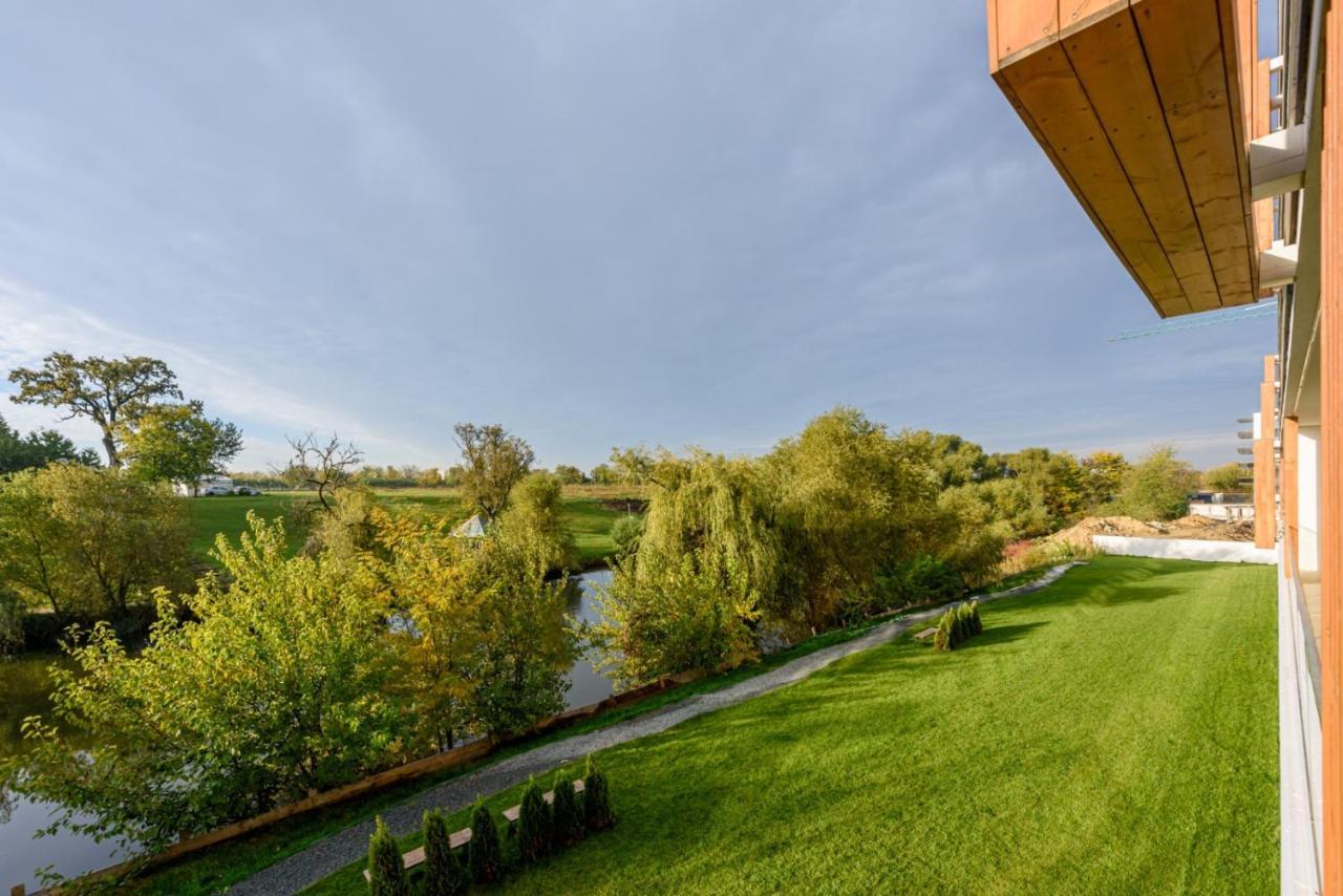 Il Lago - Azur - Cozy Luxurious Smart Home By The Lake Voluntari Buitenkant foto