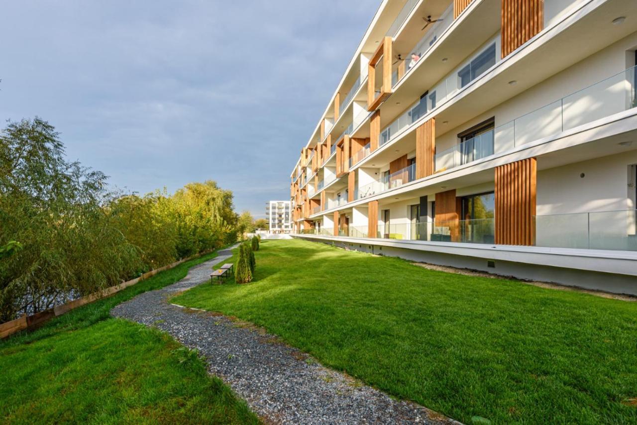 Il Lago - Azur - Cozy Luxurious Smart Home By The Lake Voluntari Buitenkant foto