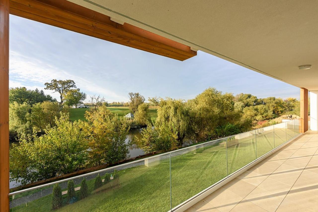 Il Lago - Azur - Cozy Luxurious Smart Home By The Lake Voluntari Buitenkant foto