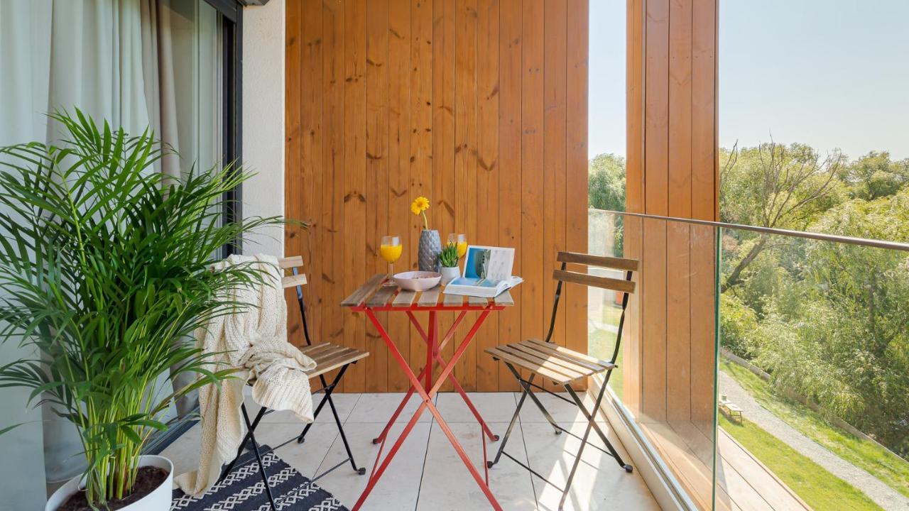 Il Lago - Azur - Cozy Luxurious Smart Home By The Lake Voluntari Buitenkant foto